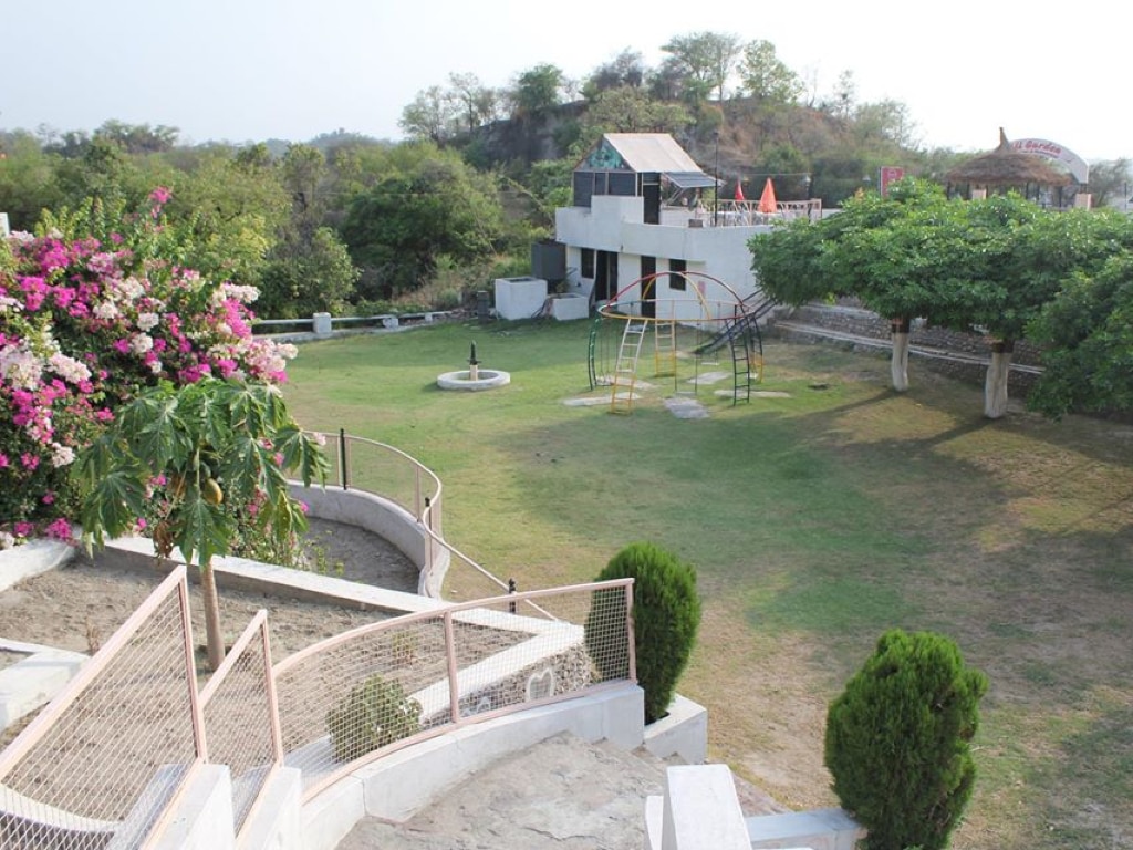 Angan At Hill Garden Hotel - Tap to explore photos