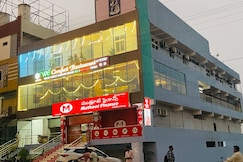 Hotel , Farooq Nagar