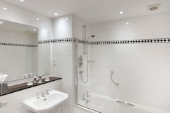 Mercure Manchester Norton Grange Hotel & Spa, Manchester