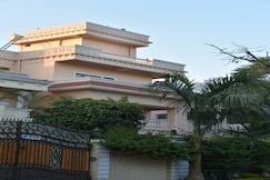 Lakehills Serviced Apartment | Rooms & Restaurant, Bhopal