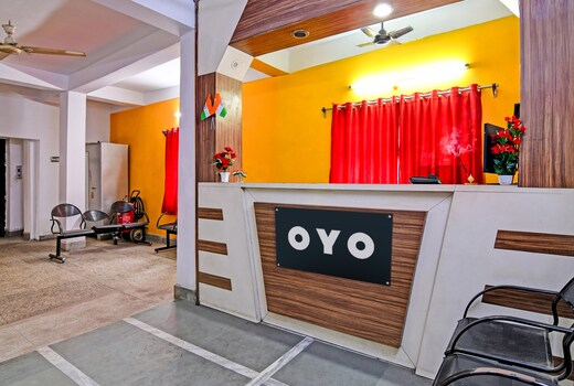 Hotel O Red Rose Near Noapara Metro Station