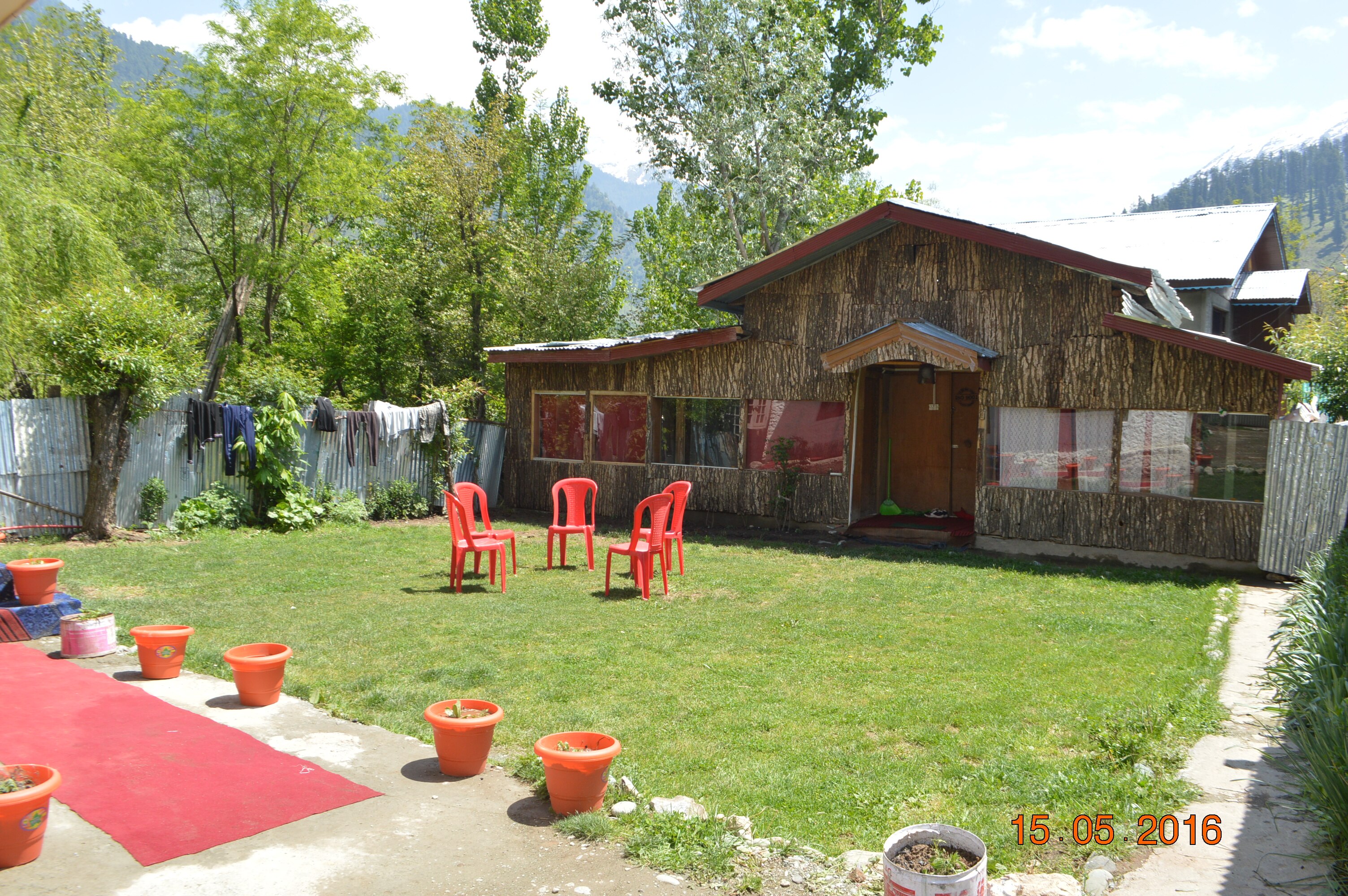 Hotel Pahalgam Hill - Tap to explore photos
