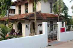 Kashid Cottage one minutes walk to the beach, Murud Janjira