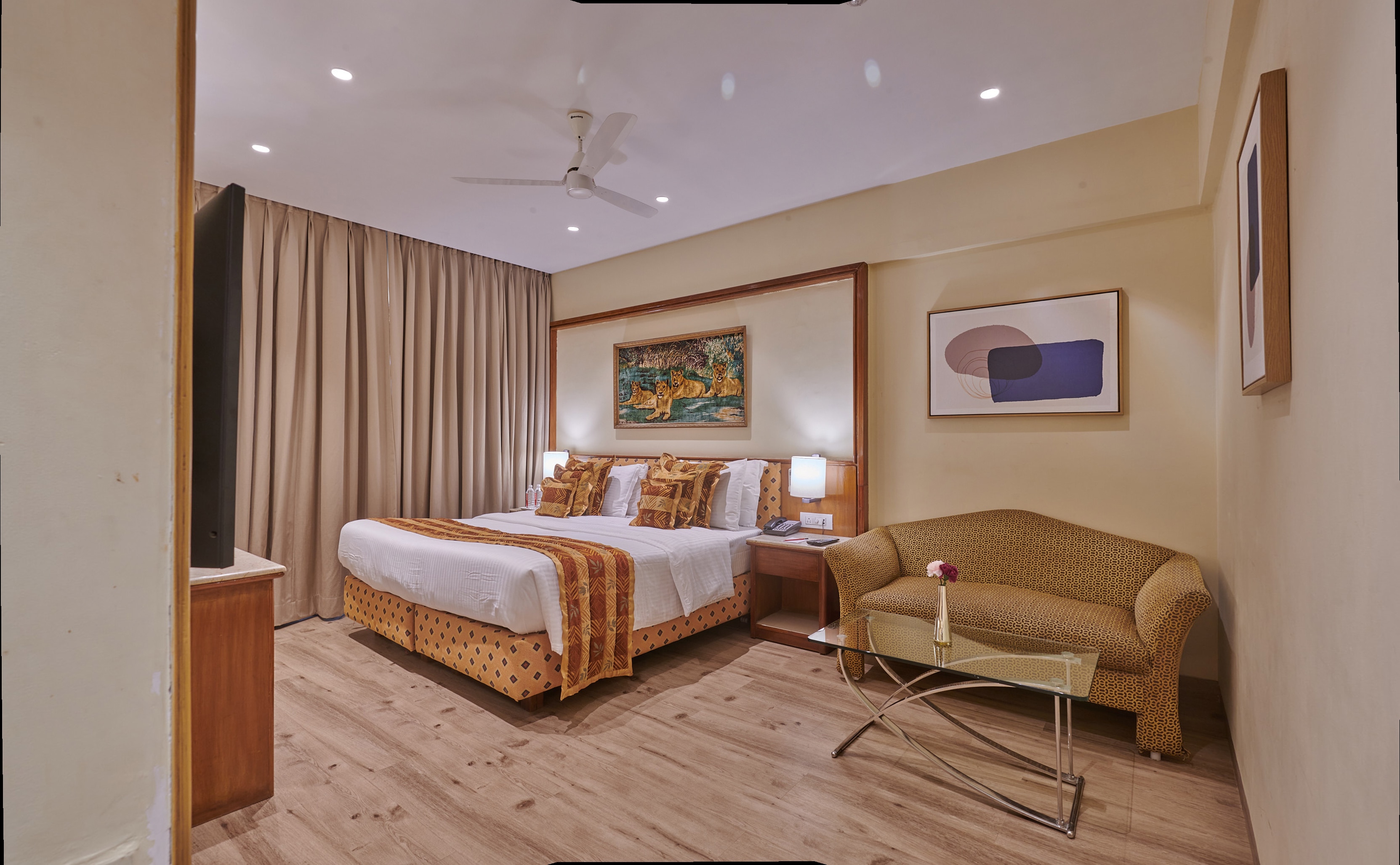 Regent Hotel Andheri - Tap to explore photos