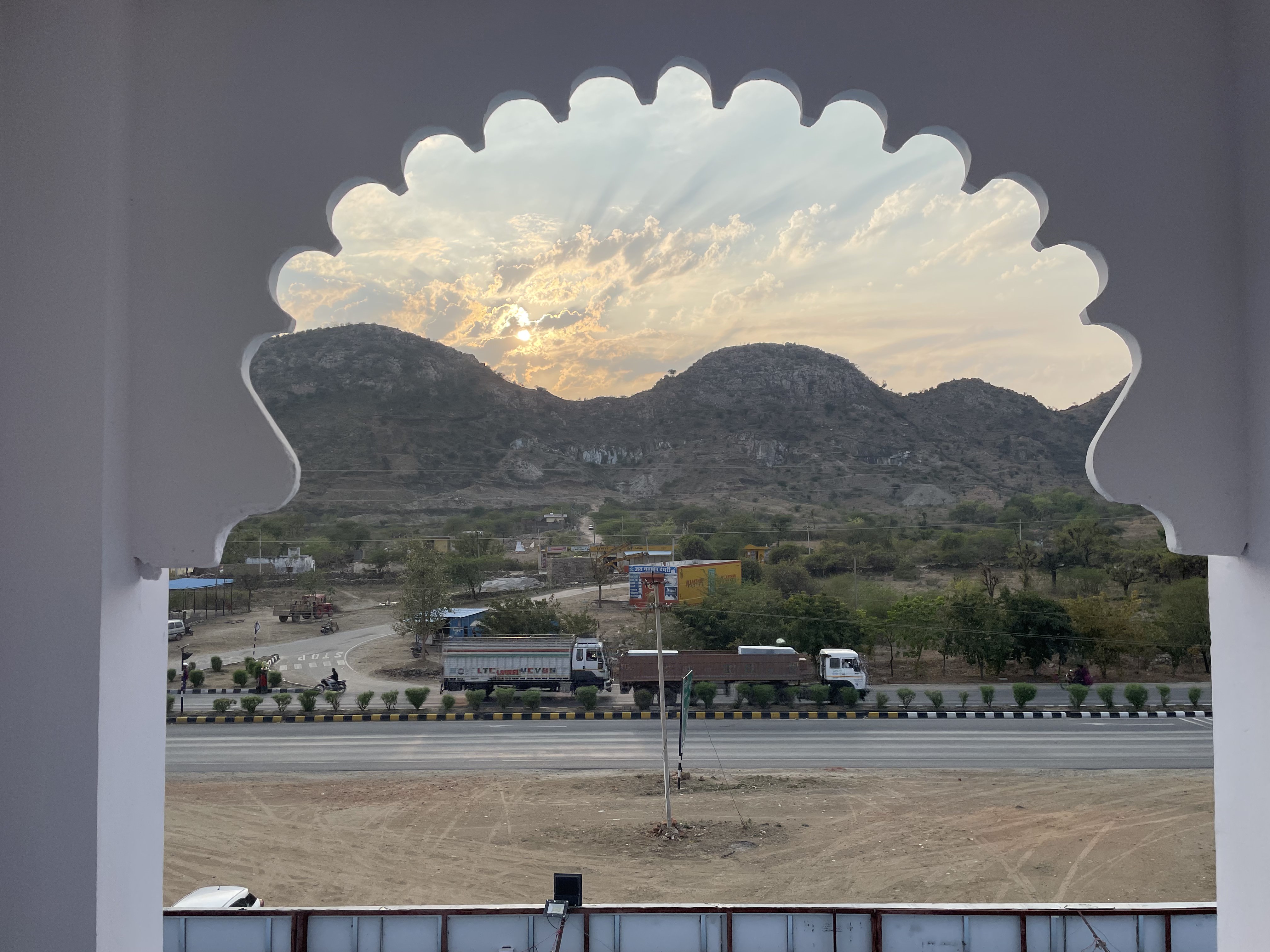 Hotel Pratap Palace - Tap to explore photos