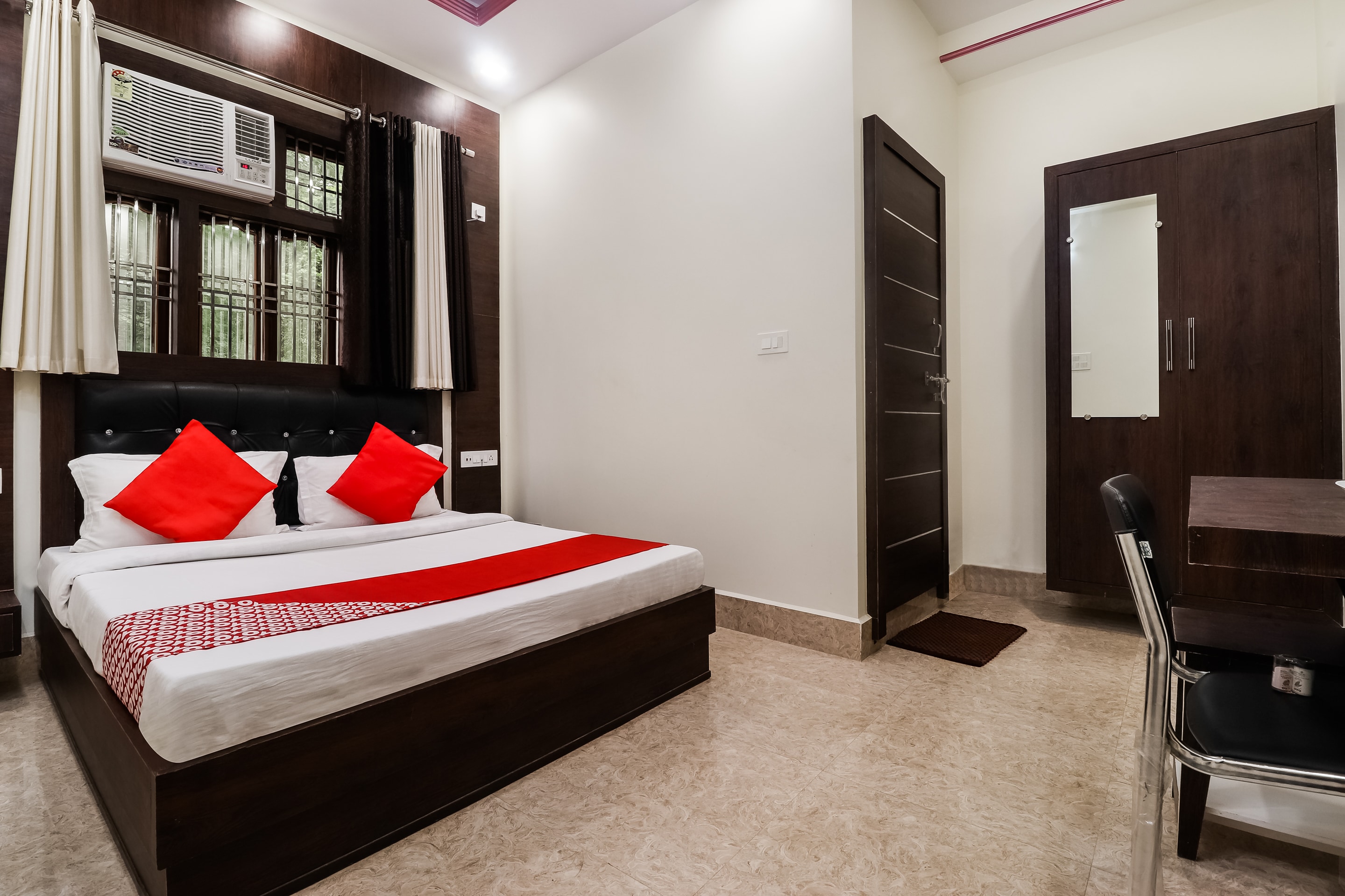 Hotel O Ludhiana Junction Formerly Hotel Act - Tap to explore photos