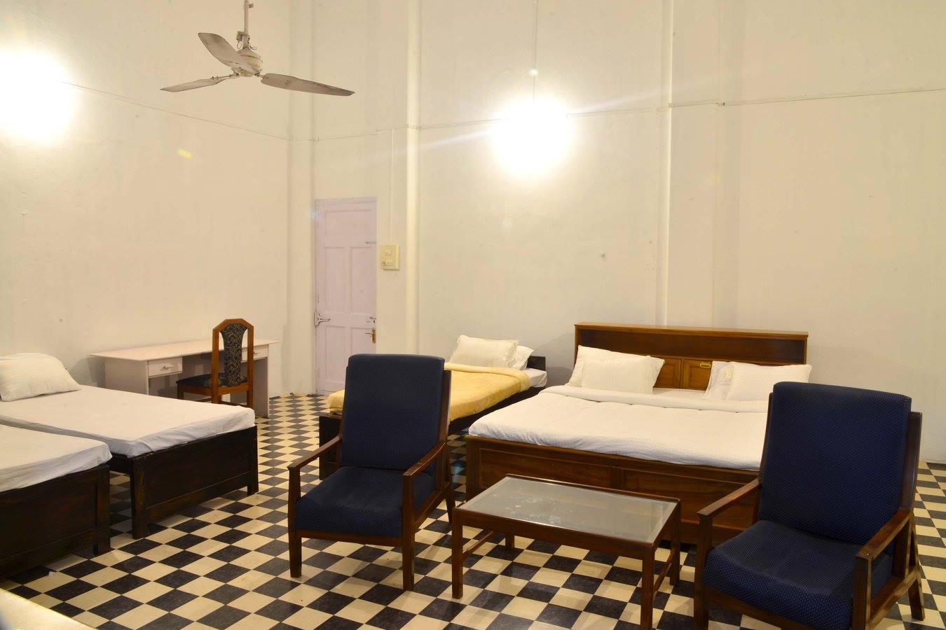 THE CHAMELI MEMSAHAB BUNGALOW - Tap to explore photos