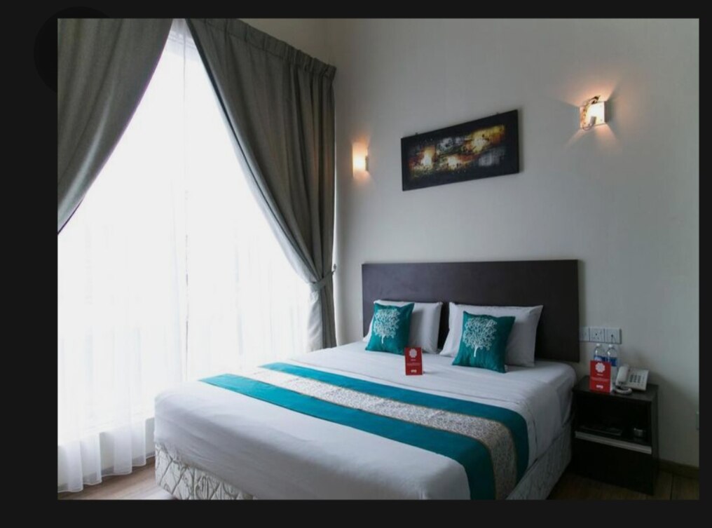 MaaPaa Guest House - Tap to explore photos