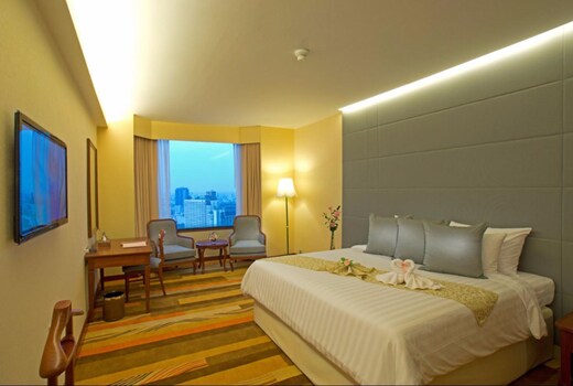 Emerald Hotel Bangkok Bangkok 3 5 Price Address Reviews