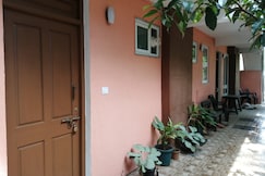 Succour Sweeny rooms and apartments near Baga beach, Goa