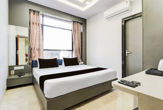 Super Townhouse Jodhpur Clock Tower Formerly Shiv Hari Heritage