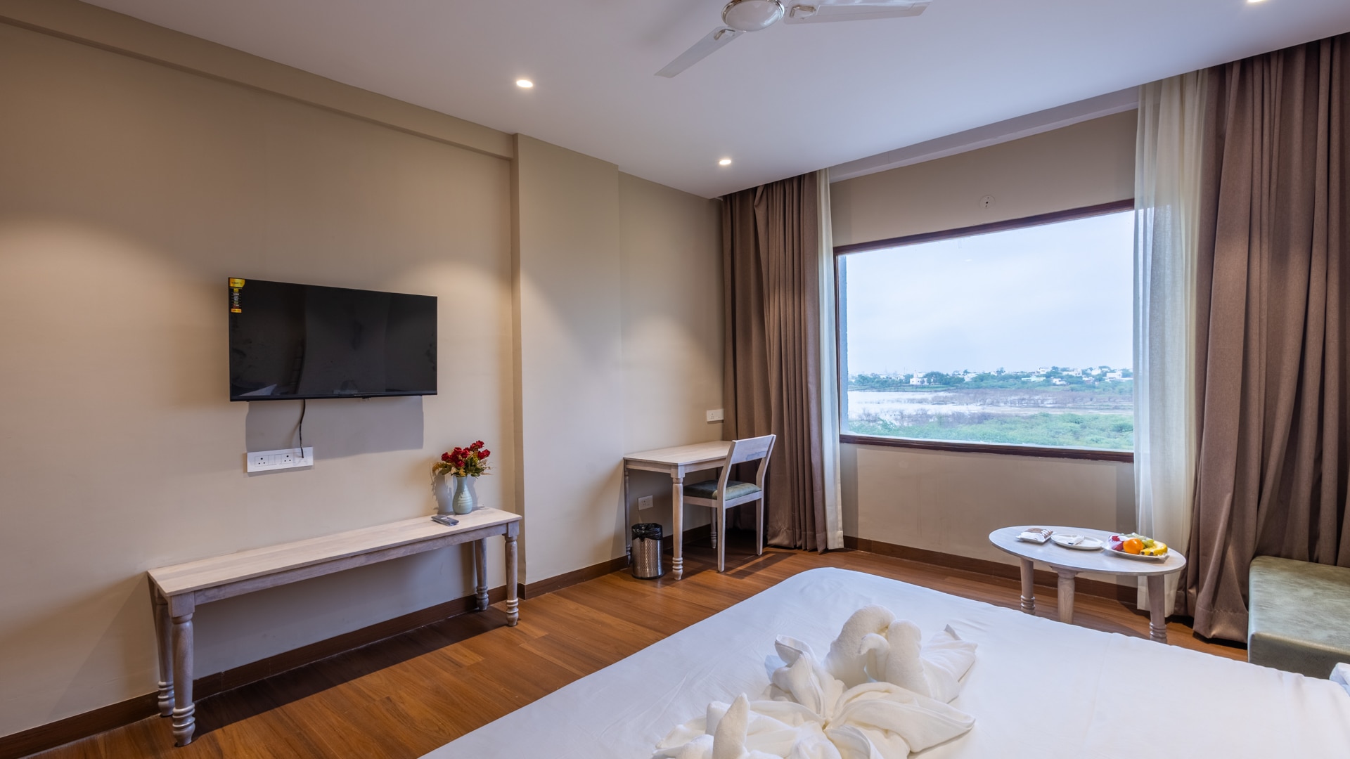 Pallacia A Luxury Hotel - Tap to explore photos