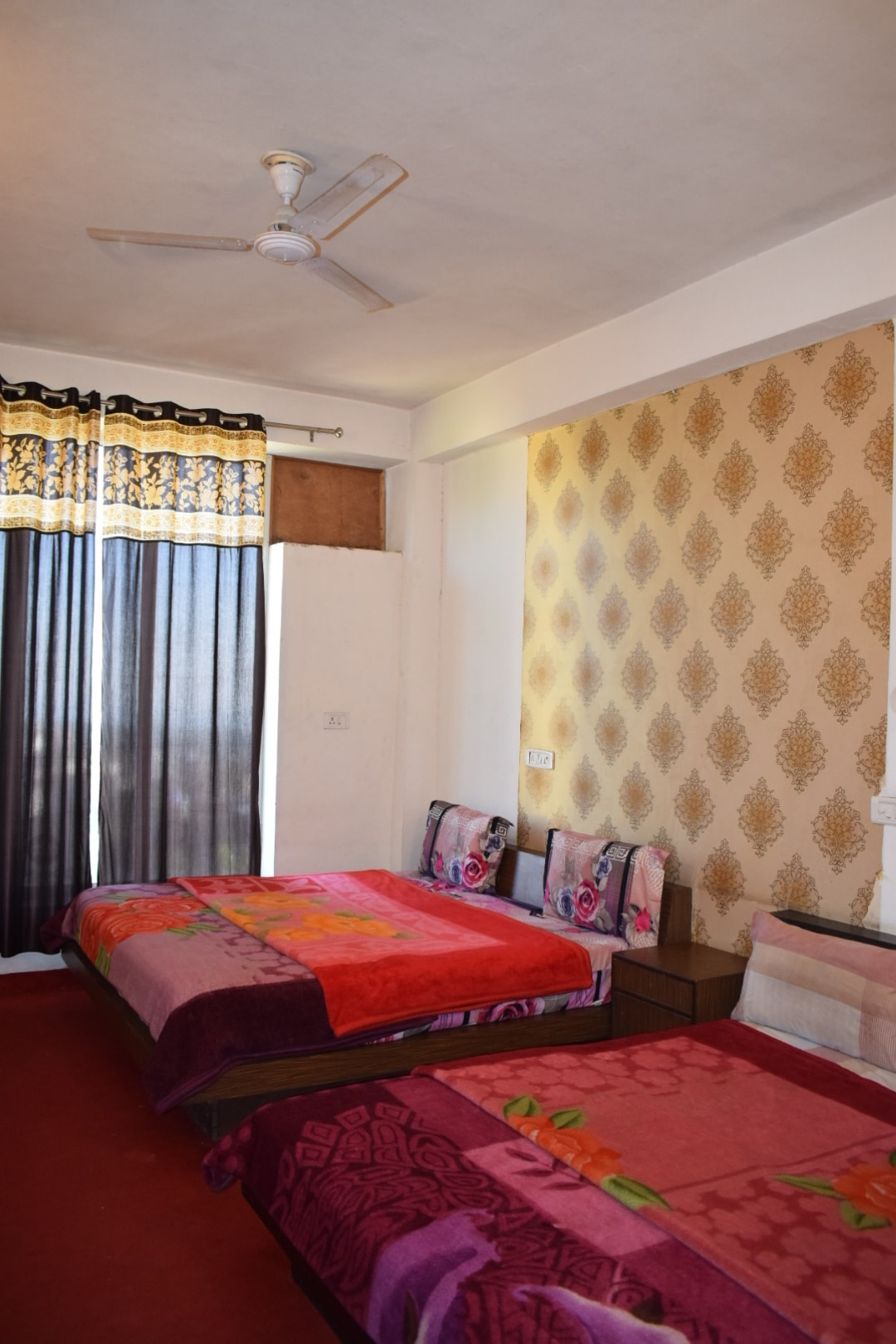 Hotel himalayan Chintpurni - Tap to explore photos