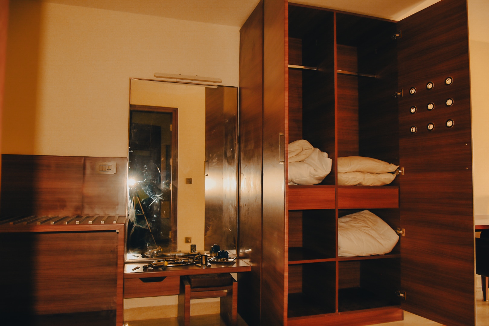 NESTLAYROOMS RAMNAD - Tap to explore photos