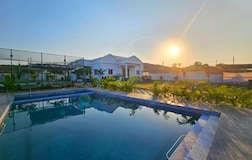 Swimming Pool 2
