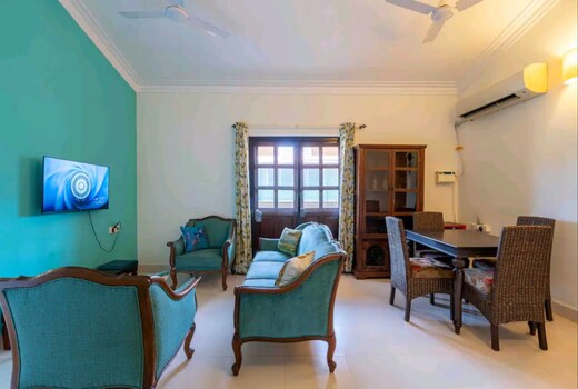 Peaceful stay 1bhk Apartment with pool