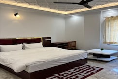 Hotel white inn, Haldwani