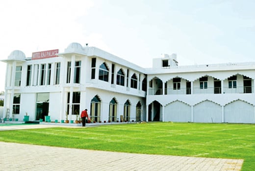 Hotel Raj Palace