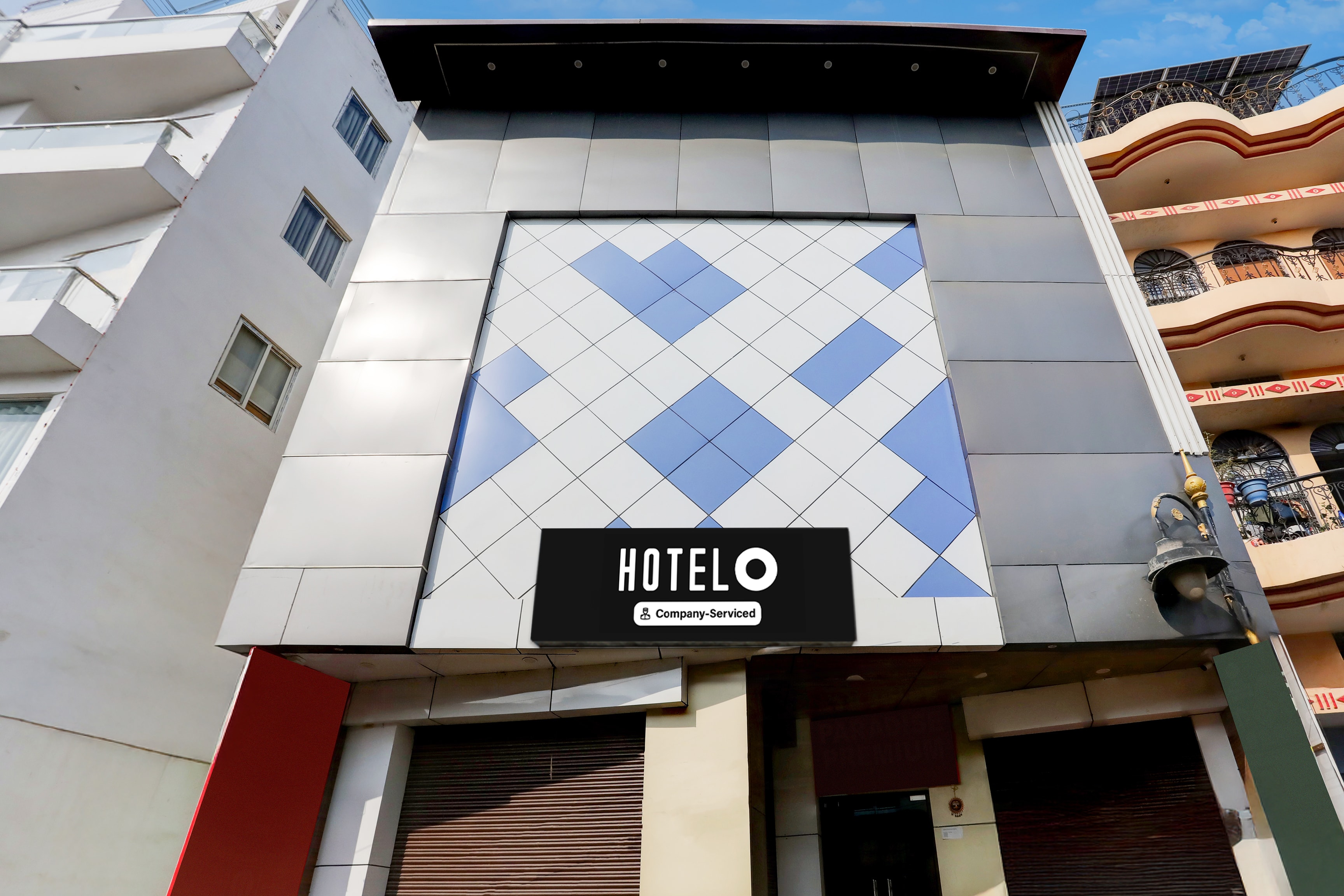 Super Hotel O Sankat Mochan Gandhi Nagar - Tap to explore photos