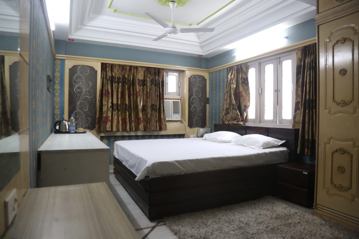 Mavenoak Homes in the heart of Ballygunge - Tap to explore photos