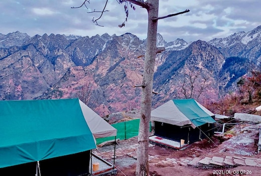 TravelTwoTrip Adventure Camp