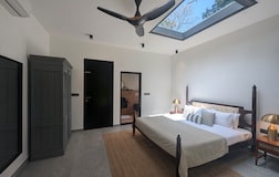 Garden-Facing Left-Hand Room