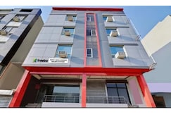 FabHotel Resto, Lucknow
