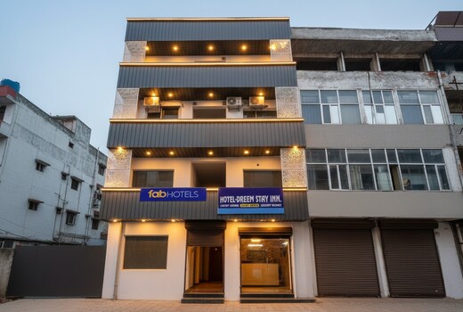 FabHotel Dream Stay Inn