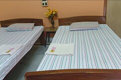 Abason Lodge, Siuri
