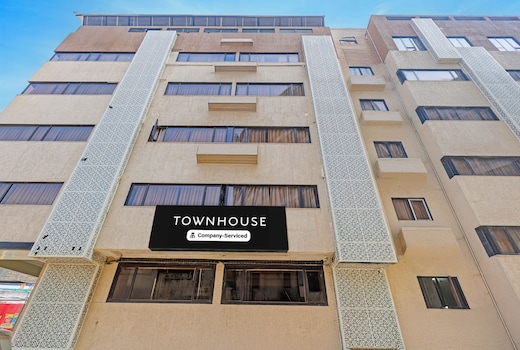 Townhouse Vadodara Railway Station Road Formerly Hotel Raajpath