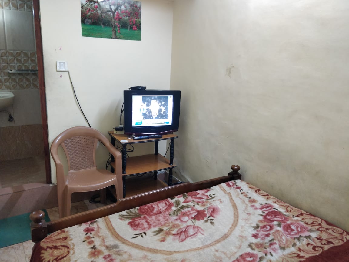 Senthilnathan Homestay - Tap to explore photos