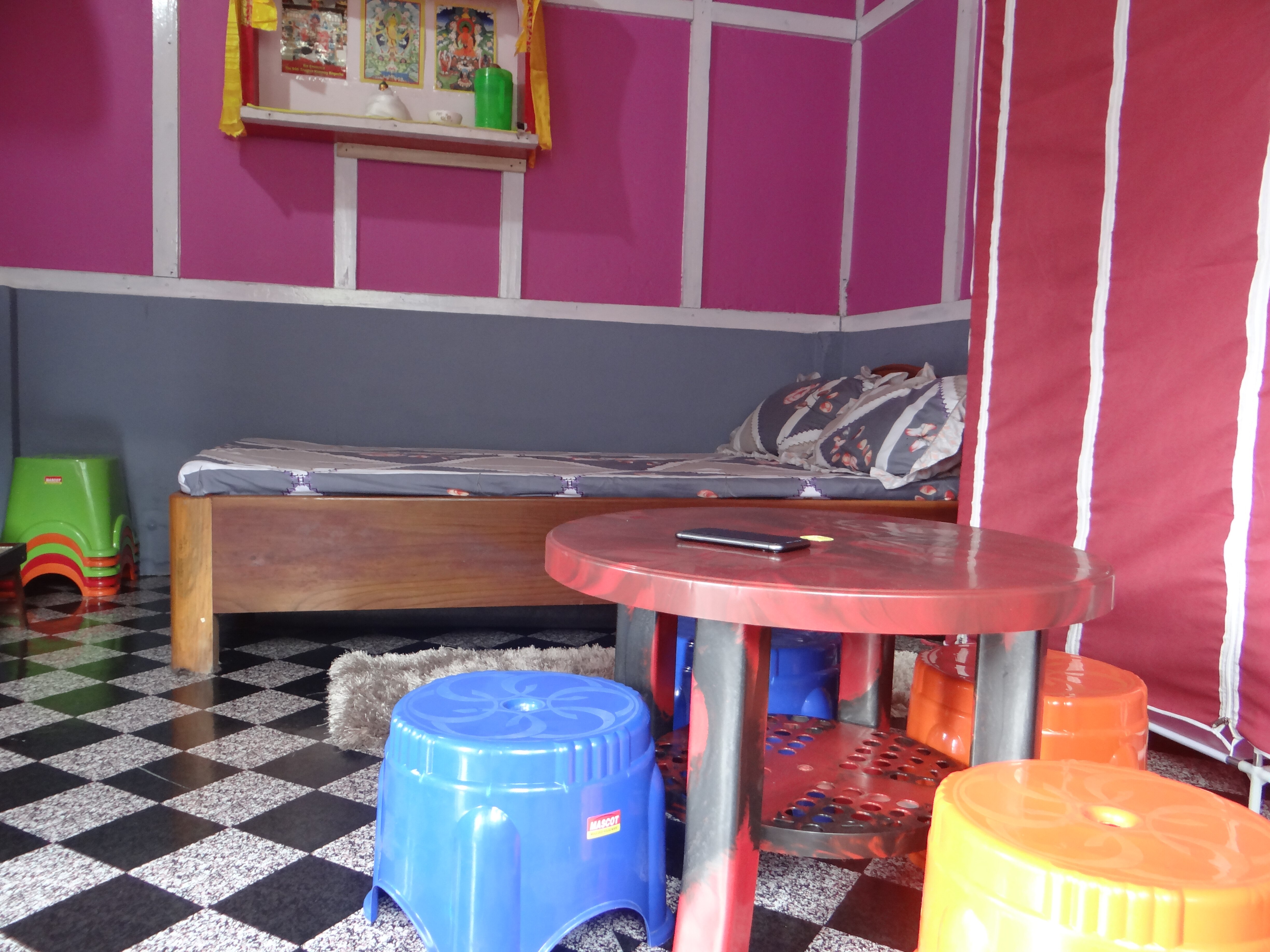 NgoeDrup HomeStay - Tap to explore photos
