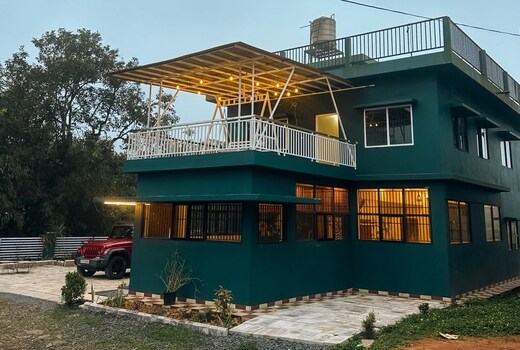 Breeze Villa by Bemyguezt