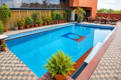 HOTEL YASH GRAND, Ahilyanagar