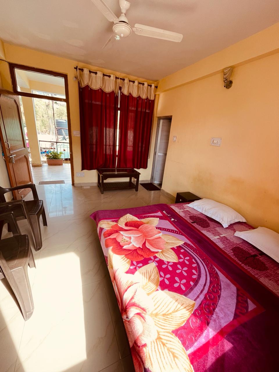 Shiva Guest House - Tap to explore photos