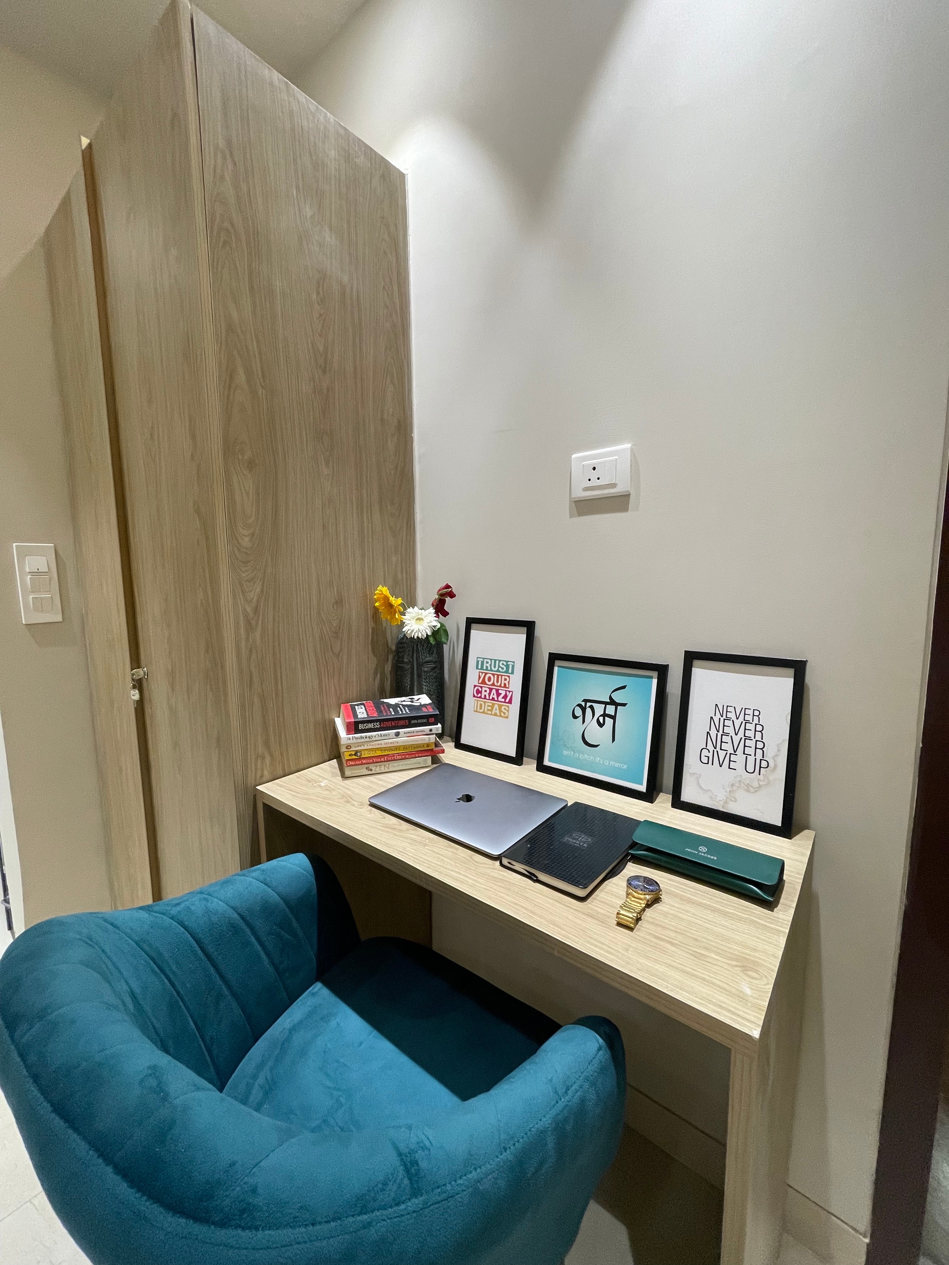 Stayo Rooms Golf course Road - Tap to explore photos