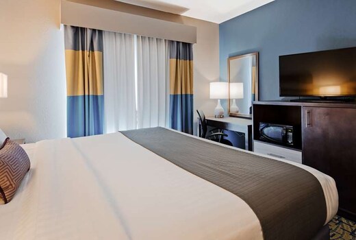 Spark by Hilton Erie