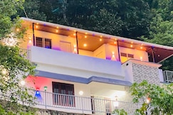 Cloudy Cottages, Vagamon