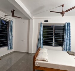 Double bedroom 1st floor NON AC