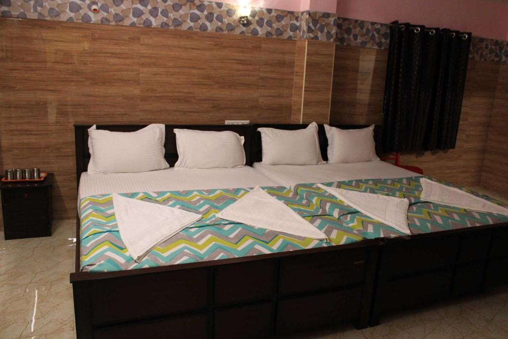Hotel Adhi Residency - Cleanliness & Friendliness Room VL Varadaraja Temple - Tap to explore photos