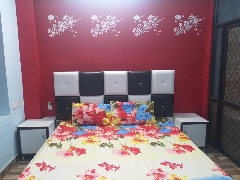 Sajan Home Stay - Tap to explore photos