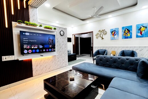 Aham Prema- Elegant 3BR Family Home Near Delhi Airport