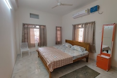 Casa Blanca Homestay 1 Km From Puri Railway Station And Bus Stand, Puri