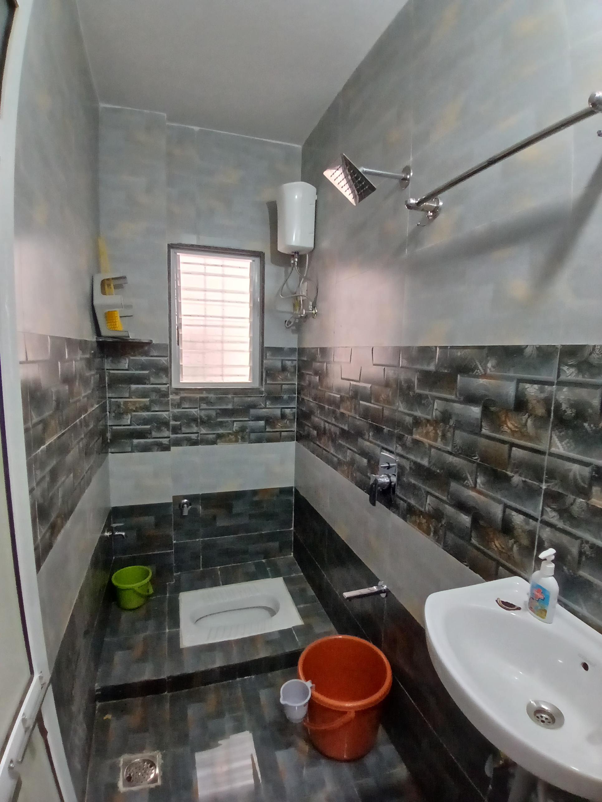 Shree Shivalay guest house - Tap to explore photos