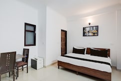 Hotel O Dream House, Noida