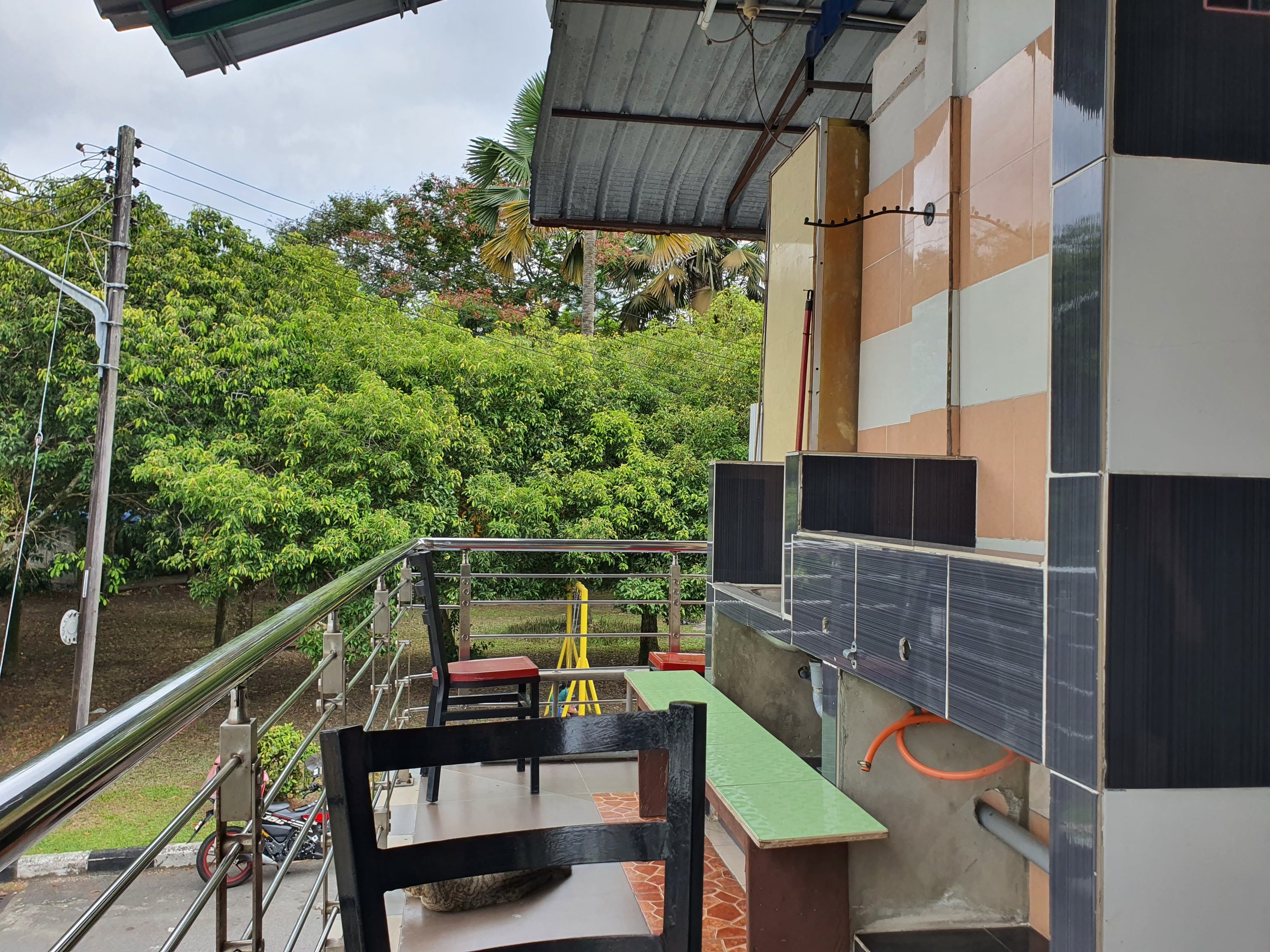 OYO 90972 Jj Homestay - Tap to explore photos