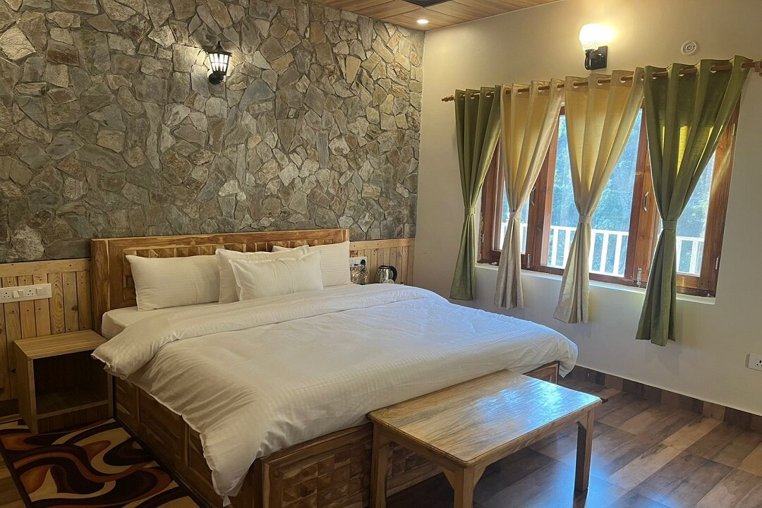 Peach Farmstay - Tap to explore photos