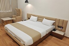 HOTEL KRISHIV, Kadi
