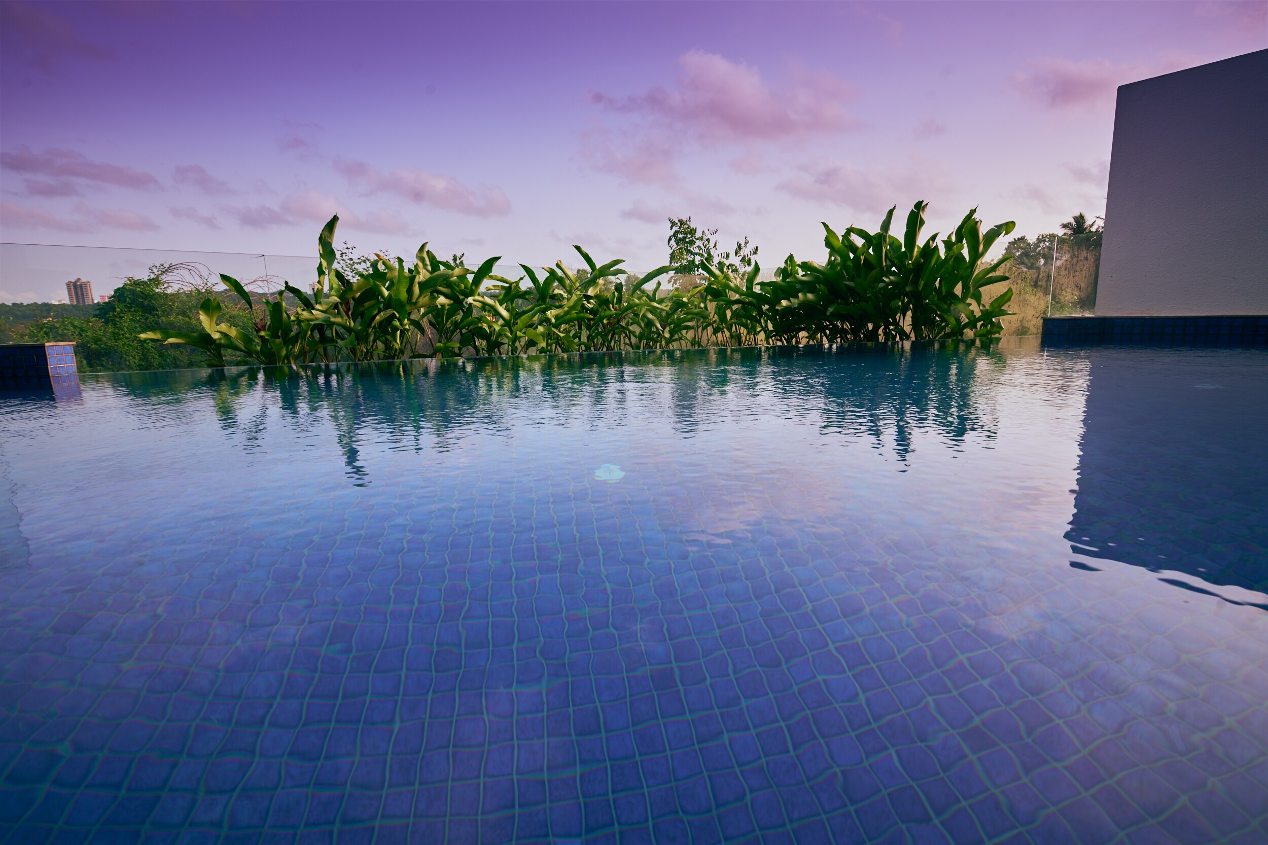 ZenAway Stays - 2 BHK, Pool, Kitchen Near Candolim - Tap to explore photos