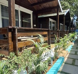 Deluxe Cottages